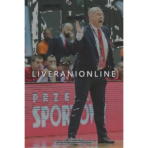 02.12.2018. GDANSK, ERGO ARENA, KOSZYKOWKA MEZCZYZN (BASKETBALL) KWALIFIKACJE MISTRZOSTW SWIATA FIBA BASKETBALL WORLD CUP FIBA 2019 (FIBA WORLD CUP 2019 QUALIFIERS) MECZ POLSKA - WLOCHY (GAME POLAND - ITALY) NZ MIKE TAYLOR TRENER (HEAD COATCH), GESTY, EMOCJE, SYLWETKA FOTO TADEUSZ SKWIOT / CYFRASPORT / NEWSPIX.PL --- Newspix.pl AG ALDO LIVERANI SAS