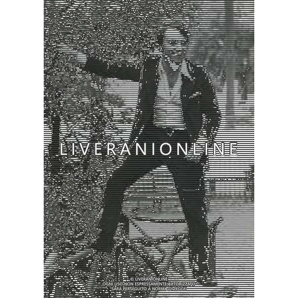 RETROSPETTIVA PEPPINO GAGLIARDI CANTANTE NELLA FOTO PEPPINO GAGLIARDI AG ALDO LIVERANI SAS