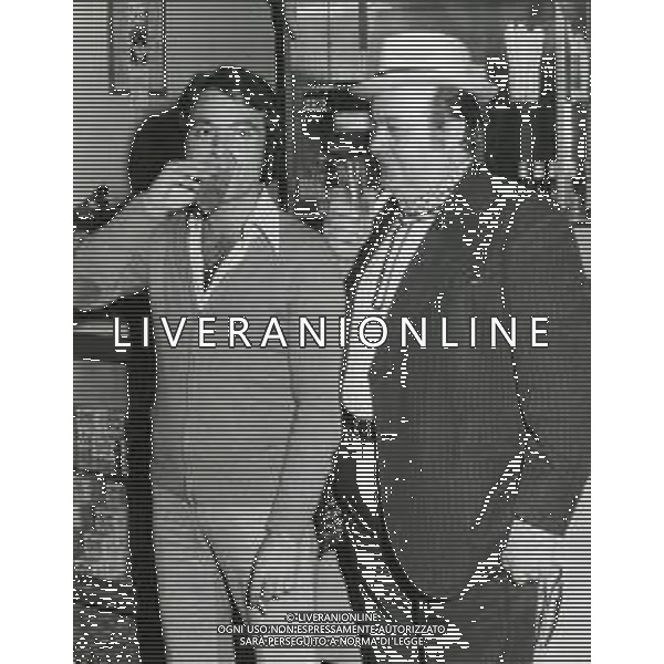 RETROSPETTIVA PEPPINO GAGLIARDI CANTANTE NELLA FOTO PEPPINO GAGLIARDI CON AURELIO FIERRO AG ALDO LIVERANI SAS