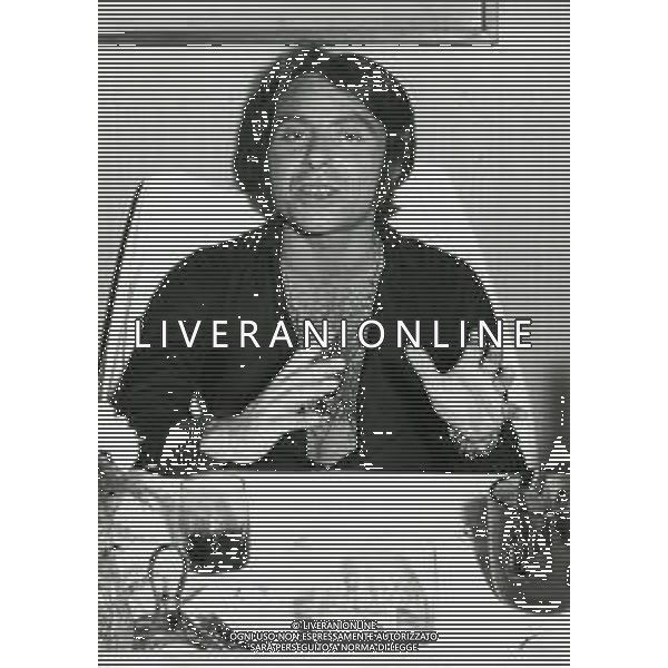RETROSPETTIVA PEPPINO GAGLIARDI CANTANTE NELLA FOTO PEPPINO GAGLIARDI AG ALDO LIVERANI SAS