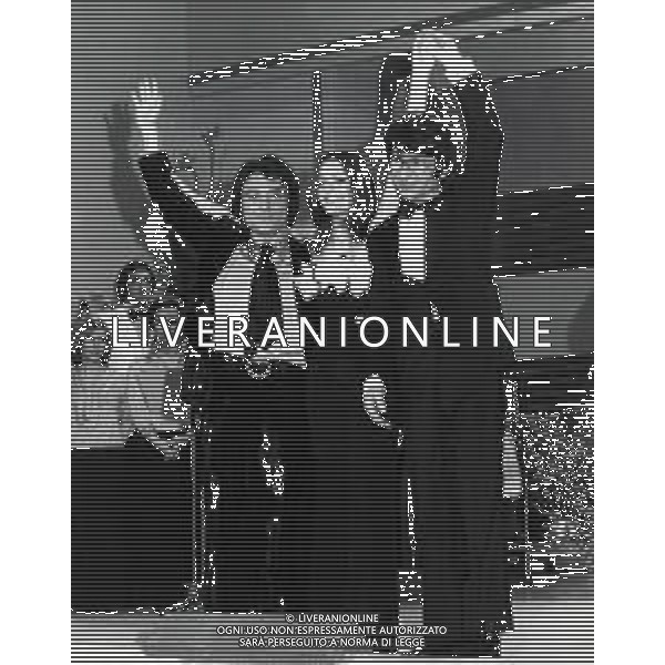 RETROSPETTIVA PEPPINO GAGLIARDI CANTANTE NELLA FOTO PEPPINO GAGLIARDI CON NADA E NICOLA DI BARI A SANREMO NEL 1972 AG ALDO LIVERANI SAS