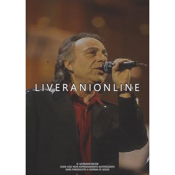 RETROSPETTIVA PEPPINO GAGLIARDI CANTANTE NELLA FOTO PEPPINO GAGLIARDI AG ALDO LIVERANI SAS
