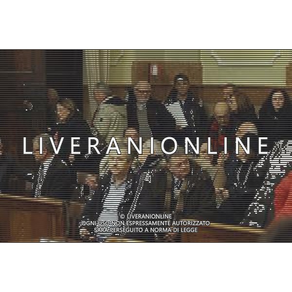 04 12 2018 CONSIGLIO COMUNALE COMMEMORAZIONE DEL CENTENARIO DELLA NASCITA DELL\'ILUSTRE CONCITTADINO ARDUINO CAPRA NELLA FOTO LA GENTE CHE E VENUTA PER LA COMMEMMORAZIONE LASCIA IL CONSIGLIO COMUNALE FOTO GIANNI SANNA-AG ALDO LIVERANI SAS