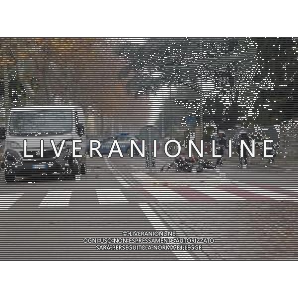 IMOLA 06 12 2018 INCIDENTE STRADALE VIALE CARDUCCI 10 FURGONE MOTO RAGAZZO GIOVANE PORTATO IN OSPEDALE IN GRAVE CONDIZIONI POLIZIA MUNICIPALE PER I RILIEVI POLIZIA DI STATO PER LA VIABILITA\' AUTOMEDICA E 118 FOTO GIANNI SANNA-AG ALDO LIVERANI SAS