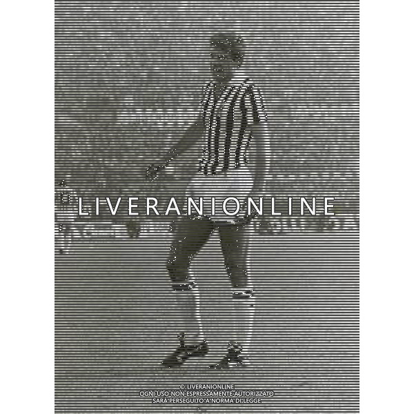 RETROSPETTIVA SERGIO BRIO CALCIATORE NELLA FOTO SERGIO BRIO CON LA MAGLIA DELLA JUVENTUS AG ALDO LIVERANI SAS