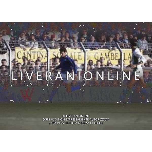 GIANLUCA VIALLI , calciatore italiano - RETROSPETTIVA nella foto con la maglia della nazionale italiana a Vicenza 11.11.1989 Partita amichevole ITALIA - ALGERIA ©ARCHIVIO / AGENZIA ALDO LIVERANI SAS