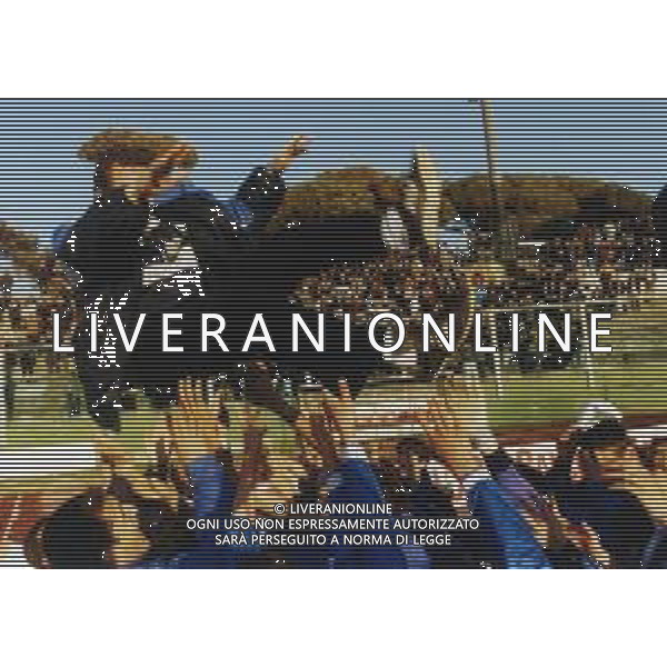2000 TORNEO DI VIAREGGIO NELLA FOTO I GIOCATORI DELL\'EMPOLI CALCIO FESTEGGIANO LA VITTORIA DEL TORNEO DI VIAREGGIO AG ALDO LIVERANI SAS