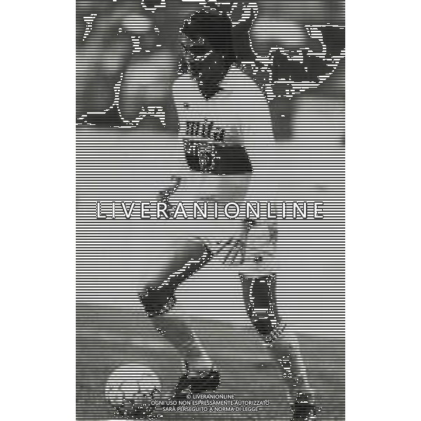 RETROSPETTIVA BRANCO CALCIATORE NELLA FOTO BRANCO CON LA MAGLIA DEL GENOA AG ALDO LIVERANI SAS