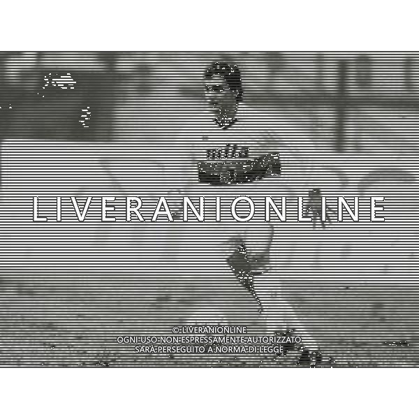 RETROSPETTIVA BRANCO CALCIATORE NELLA FOTO BRANCO CON LA MAGLIA DEL GENOA AG ALDO LIVERANI SAS