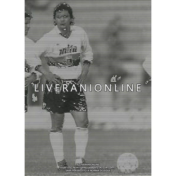 RETROSPETTIVA BRANCO CALCIATORE NELLA FOTO BRANCO CON LA MAGLIA DEL GENOA AG ALDO LIVERANI SAS