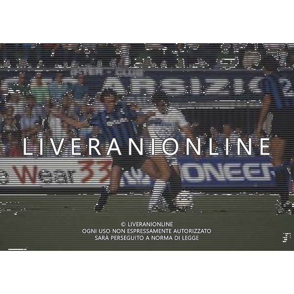 RETROSPETTIVA BRANCO CALCIATORE NELLA FOTO BRANCO CON LA MAGLIA DEL BRESCIA CON GIUSEPPE BARESI IN INTER BRESCIA AG ALDO LIVERANI SAS