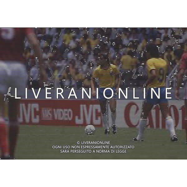 RETROSPETTIVA BRANCO CALCIATORE NELLA FOTO BRANCO CON LA MAGLIA DELLA NAZIONALE DEL BRASILE AG ALDO LIVERANI SAS