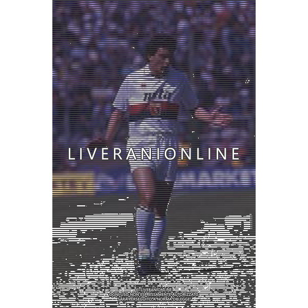 RETROSPETTIVA BRANCO CALCIATORE NELLA FOTO BRANCO CON LA MAGLIA DEL GENOA AG ALDO LIVERANI SAS