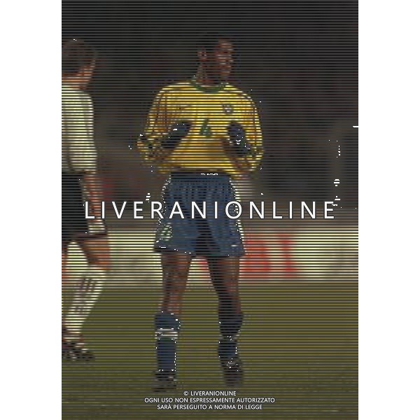 1998-1999 amichevole germania brasile 1-2 nella foto aldair ag aldo liverani sas
