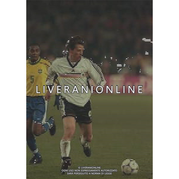 1998-1999 amichevole germania brasile 1-2 nella foto christian ziege ag aldo liverani sas
