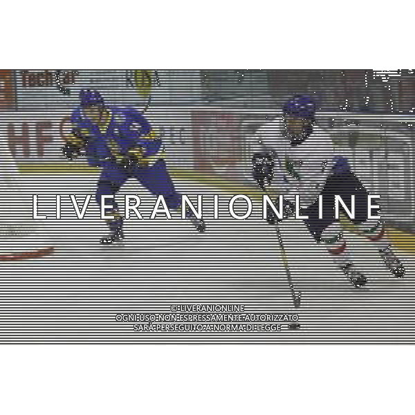 TYCHY 12.12.2018 SPORT HOKEJ NA LODZIE MISTRZOSTWA SWIATA U20 DYWIZJI 1B ICE HOCKEY U20 WORLD CHAMPIONSHIP DIVISION I - GROUP B UKRAINA - WLOCHY UKRAINE - ITALY NZ. FELIX MOROZOV (UKR) ALEX GROSSRUBATSCHER (ITA) FOT. MICHAL CHWIEDUK / FOKUSMEDIA/NEWSPIX.PL --- Newspix.pl AG ALDO LIVERANI SAS