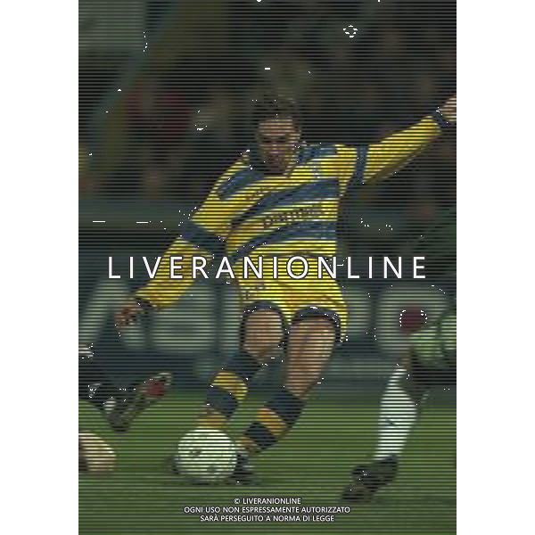 16-03-1999 PARMA COPPA UEFA PARMA BORDEAUX 6-0 NELLA FOTO GOAL ENRICO CHIESA AG ALDO LIVERANI SAS