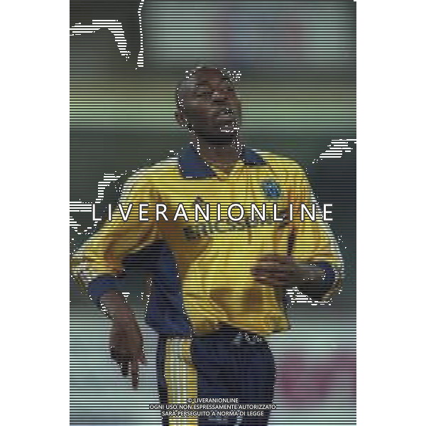 20-04-1999 BOLOGNA COPPA UEFA SEMIFINALE DI RITORNO BOLOGNA -MARSIGLIA 1-1 NELLA FOTO CYRIL DOMOROUD AG ALDO LIVERANI SAS