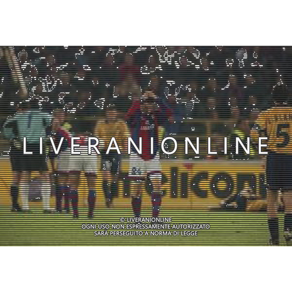 20-04-1999 BOLOGNA COPPA UEFA SEMIFINALE DI RITORNO BOLOGNA -MARSIGLIA 1-1 NELLA FOTO DISPERAZIONE GIOCATORI BOLOGNA A FINE GARA AMEDEO MANGONE AG ALDO LIVERANI SAS