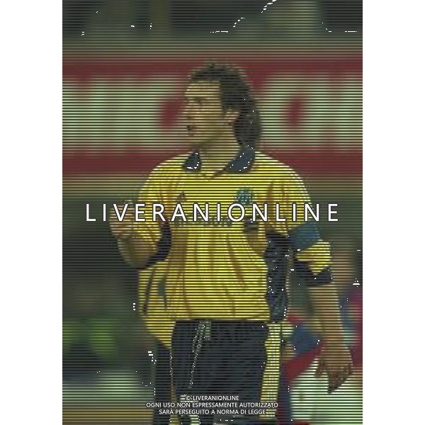 20-04-1999 BOLOGNA COPPA UEFA SEMIFINALE DI RITORNO BOLOGNA -MARSIGLIA 1-1 NELLA FOTO LAURENT BLANC AG ALDO LIVERANI SAS
