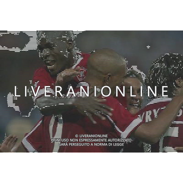 PERUGIA 19/07/2003 TERZO TURNO INTERTOTO 2003 PERUGIA-ALLIANSSI NELLA FOTO: ABBRACCI PERUGIA* FOTO GIANNI NUCCI/AGENZIA ALDO LIVERANI