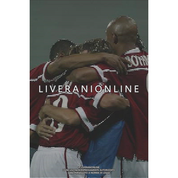 PERUGIA 19/07/2003 TERZO TURNO INTERTOTO 2003 PERUGIA-ALLIANSSI NELLA FOTO: ABBRACCI PERUGIA* FOTO GIANNI NUCCI/AGENZIA ALDO LIVERANI