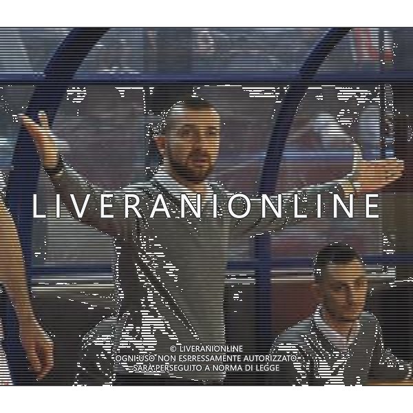 IMOLA 23 12 2018 LE NATURELLE BASKET IMOLA-CENTO SERIE A2 NELLA FOTO ALLENATORE EMANUELE DE PAOLANTONIO LE NATURELLE FOTO GIANNI SANNA-AG ALDO LIVERANI SAS
