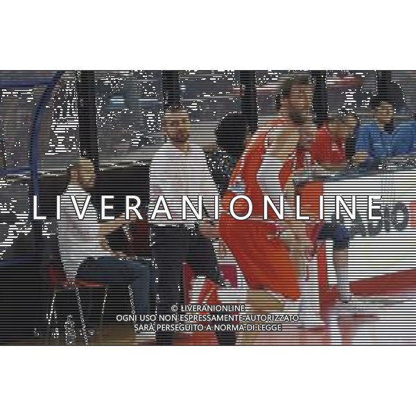 IMOLA 23 12 2018 LE NATURELLE-CENTO NELLA FOTO CHIUMENTI ALBERTO CENTO BASKET CON ALLENATORE LE NATURELLE EMANUELE DI PAOLANTONIO FOTO GIANNI SANNA-AG ALDO LIVERANI SAS