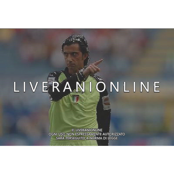 Inter - Cagliari Semifinale di ritorno di Coppa Italia Tim cup 18/05/2005 nella foto arbitro vieri ph arcaini/agenzia aldo liverani