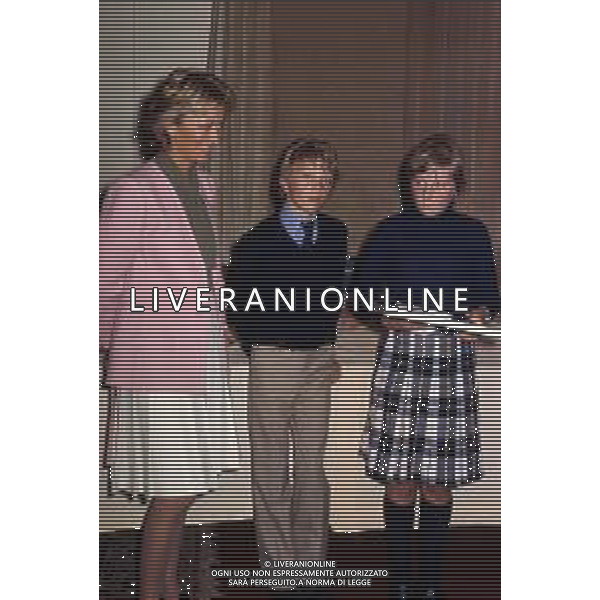 SOVRANI REALI DEL BELGIO - RETROSPETTIVA Nella foto Paola Ruffo di Calabria Principessa Liegi con la figlia Astrid e il figlio Lorenzo ©ARCHIVIO Giovanni Liverani / DFP / AG. ALDO LIVERANI SAS - ITALY ONLY EDITORIAL USE ONLY