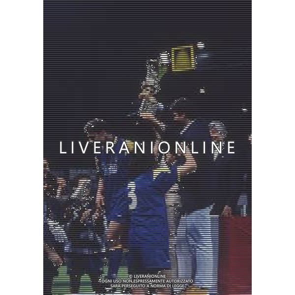 11-06-1995 PARMA- FINALE DI COPPA ITALIA PARMA JUVENTUS 0-2 NELLA FOTO I GIOCATORI DELLA JUVENTUS FESTEGGIANO LA VITTORIA DELLA COPPA ITALIA AG ALDO LIVERANI SAS