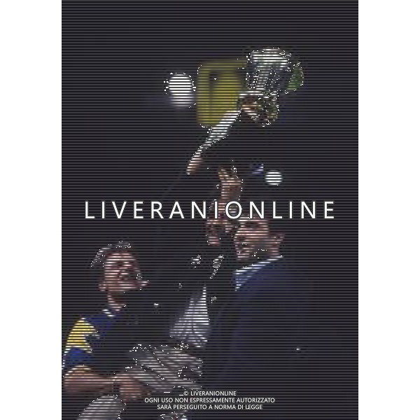 11-06-1995 PARMA- FINALE DI COPPA ITALIA PARMA JUVENTUS 0-2 NELLA FOTO ROBERTO BAGGIO E ANGELO PERUZZI CON LA COPPA ITALIA AG ALDO LIVERANI SAS