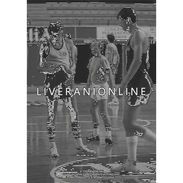 RETROSPETTIVA DAN PETERSON ALLENTORE BASKET 1978-1979 NELLA FOTO DAN PETERSON AG ALDO LIVERANI SAS
