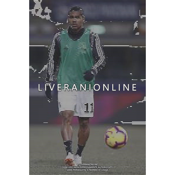 BOLOGNA - JUVENTUS Coppa Italia TIM CUP 12/01/2019 nella foto: Costa Douglas (Juventus f.c.) durante il riscaldamento ©Claudio Zamagni/Agenzia Aldo Liverani Costa Douglas (Juventus f.c.) during the training before Italian TIM Cup soccer match between Bologna F.C. and Juventus F.C. at Renato Dall\'Ara Stadium in Bologna on January 12 2019 photo credit by Claudio Zamagni/Aldo Liverani Photo Agency