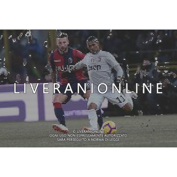 BOLOGNA - JUVENTUS, Ottavi di Coppa Italia Tim Cup 12.01.2019 NELLA FOTO Mitchell Dijks e Douglas Costa © OPTIMAFOTO / AGENZIA ALDO LIVERANI SAS