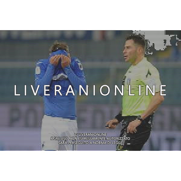 Coppa Italia 2018-2019 ottavi di finale Sampdoria-Milan Genova (Italia) - 12.01.2019 Sampdoria-Milan C. Nella Foto: Gaston Ramirez e l\'arbitro Fabrizio Pasqua /Ph.Cebrelli-Ag. Aldo Liverani