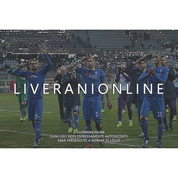 Torino - Fiorentina, Ottavi di Coppa Italia Tim Cup 13.01.2019 NELLA FOTO : ESULTANZA DEI GIOCATORI DELLA FIORENTINA A FINE GARA - CRISTIANO BIRAGHI E GERMAN PEZZELLA MOSTRA LA FASCIA CON LE INIZIALI E IL NUMERO DI DAVIDE ASTORI © AGENZIA ALDO LIVERANI SAS
