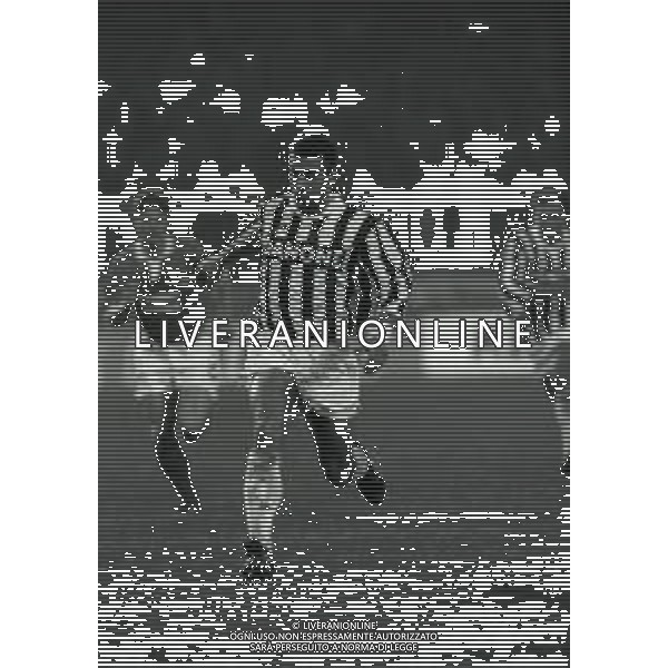 1992-1993 RETROSPETTIVA GIANLUCA VIALLI CALCIATORE NELLA FOTO GIANLUCA VIALLI CON LA MAGLIA DELLA JUVENTUS AG ALDO LIVERANI SAS