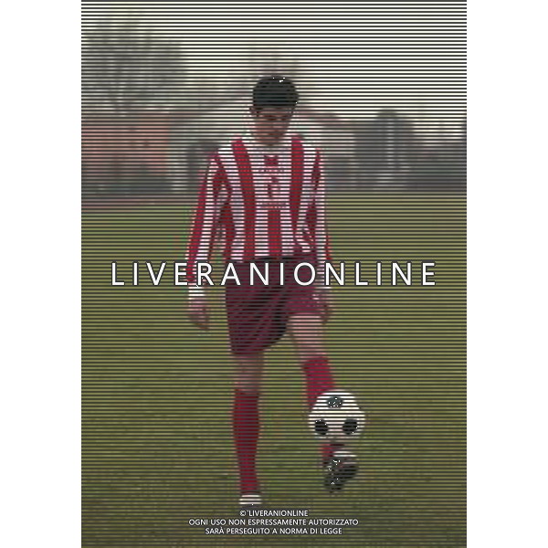 RETROSPETTIVA VINCENZO IAQUINTA CALCIATORE NELLA FOTO VINCENZO IAQUINTA CON LA MAGLIA DEL REGGIOLO AG ALDO LIVERANI SAS