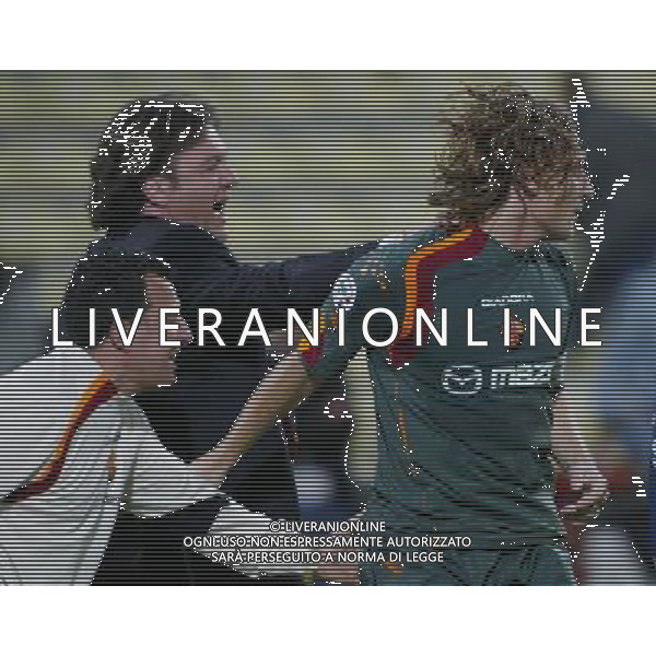 UDINE 19/05/2005 UDINESE-ROMA NELLA FOTO:ESULTANZA DI TOTTI FOTO PAOLA GARBUIO/ALDO LIVERANI s.a.s