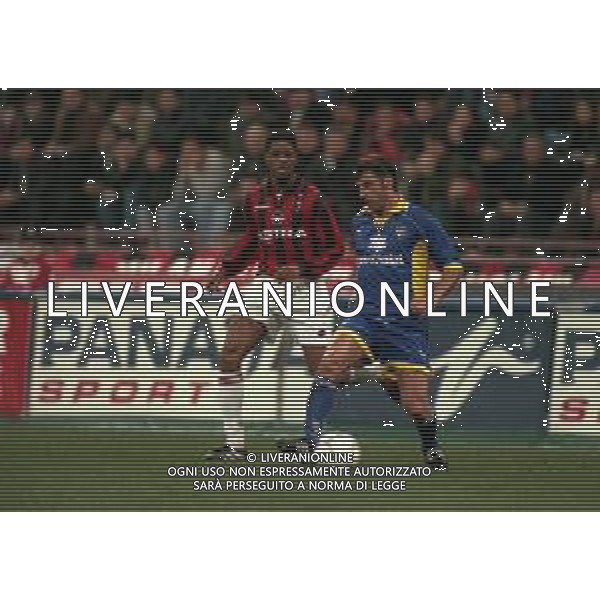 18-02-1998 MILANO- COPPA ITALIA TIM MILAN PARMA 0-0 NELLA FOTO MASSIMO CRIPPA E PATRICK KLUIVERT AG ALDO LIVERANI SAS