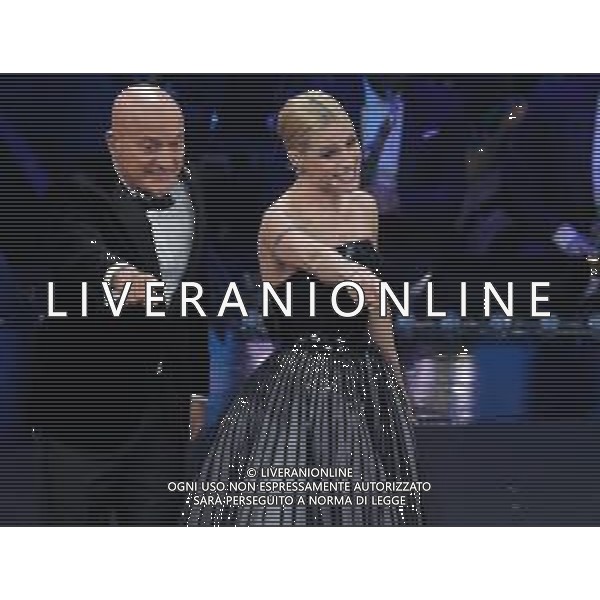 69mo Festival della Canzone Italiana Sanremo 2019 - Seconda Serata Sanremo (Imperia) - 06.02.2019 Nella Foto: Michelle Hunziker Claudio Bisio /Ph.Vitez-Ag. Aldo Liverani