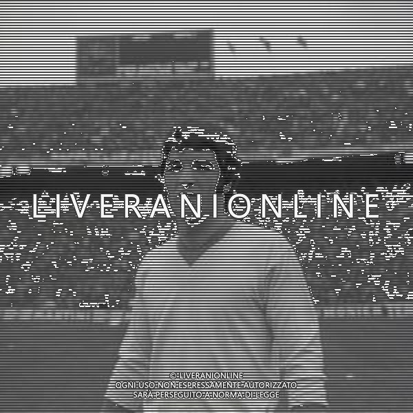 1971 RETROSPETTIVA GASPARE UMILE CALCIATORE CON LA MAGLIA DEL NAPOLI CALCIO AG ALDO LIVERANI SAS