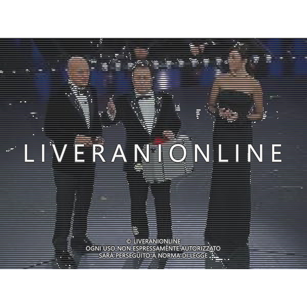 69mo Festival della Canzone Italiana Sanremo 2019 - Quinta Serata Sanremo (Imperia) - 09.02.2019 Nella Foto: Claudio Bisio Virginia Raffaele e il mago forest /Ph.Vitez-Ag. Aldo Liverani