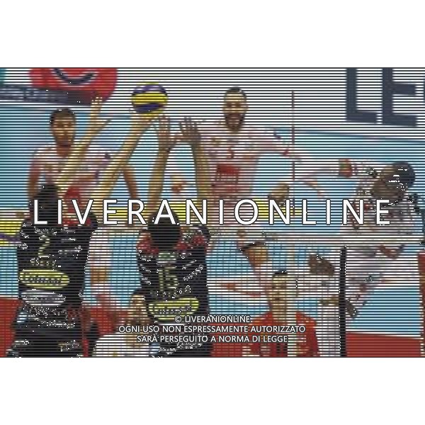 CASALECCHIO DI RENO FINALE COPPA ITALIA SIR SAFETY CONAD PERUGIA-CUCINE LUBE CIVITANOVA 3-2 NELLA FOTO LEAL YOUNDY LUBE CIVITANOVE FOTO GIANNI SANNA-AG ALDO LIVERANI SAS
