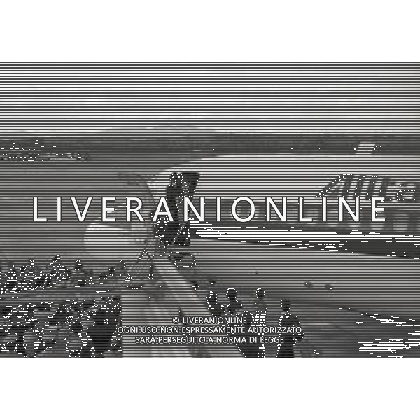 1974 AEROEPORTO MALPENSA RIENTRO DELLA NAZIONALE ITALIANA DI CALCIO DAI CAMPIONATI DEL MONDO GERMANIA 74 AG ALDO LIVERANI SAS