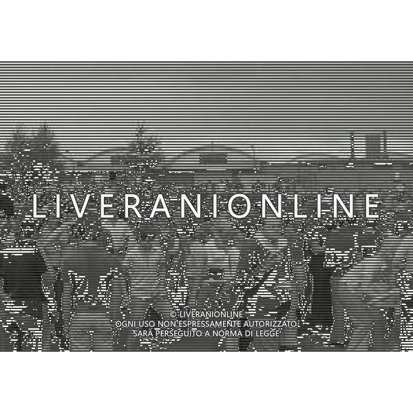 1974 AEROEPORTO MALPENSA RIENTRO DELLA NAZIONALE ITALIANA DI CALCIO DAI CAMPIONATI DEL MONDO GERMANIA 74 AG ALDO LIVERANI SAS