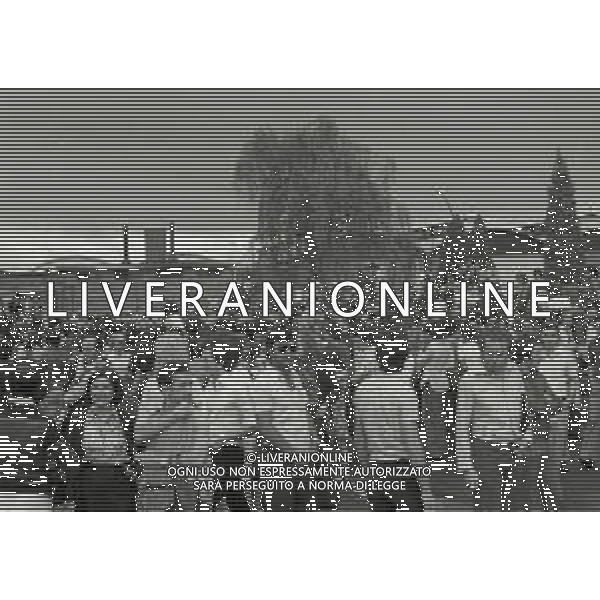 1974 AEROEPORTO MALPENSA RIENTRO DELLA NAZIONALE ITALIANA DI CALCIO DAI CAMPIONATI DEL MONDO GERMANIA 74 AG ALDO LIVERANI SAS