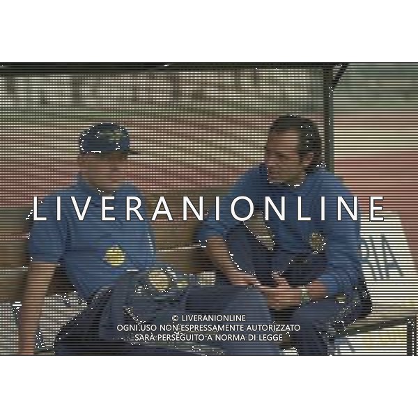 1997-1998 VERONA-CAMPIONATO DI CALCIO SERIE B VERONA REGGIANA 0-5 NELLA FOTO CESARE PRANDELLI ALLENATORE VERONA CALCIO CON PIETRO FANNA AG ALDO LIVERANI SAS