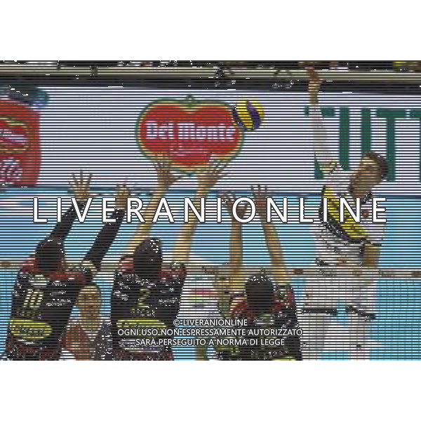 CASALECCHIO DI RENO 09 10 2019 SEMIFINALE SIR SAFETY CONAD PERUGIA-AZIMUT LE SHOES MODENA COPPA ITALIA NELLA FOTO BEDNORZ BARTOSZ MODENA ©SANNA / AGENZIA ALDO LIVERANI SAS